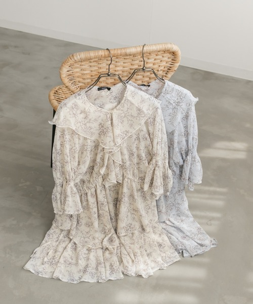 CLETTE（クレット）の「シアー花柄フリルチュニックブラウス（シャツ/ブラウス・レディース・ブルー/イエロー・LL/3L/4L）」の7枚目の写真