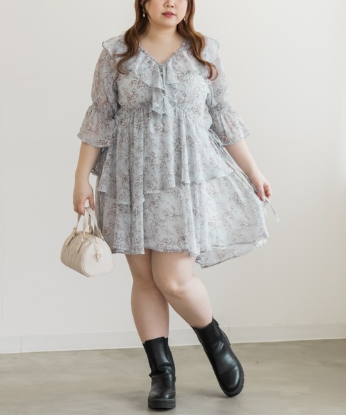 CLETTE（クレット）の「シアー花柄フリルチュニックブラウス（シャツ/ブラウス・レディース・ブルー/イエロー・LL/3L/4L）」の3枚目の写真