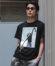 BEAMS T | 【別注】Kevin Cummins /「Bjork」Photo T ②(Tシャツ/カットソー)