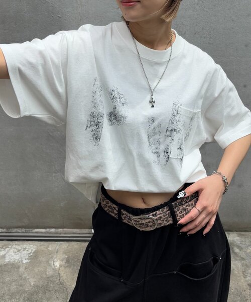 Sourcream（サワークリーム）の「2サイズ【Sourcream】PWステンシルプリントポケットTEE（Tシャツ/カットソー・レディース・グレー/ブラック/ホワイト・MEDIUM/LARGE）」の6枚目の写真