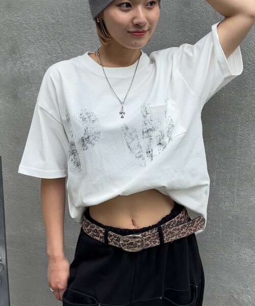 Sourcream（サワークリーム）の「2サイズ【Sourcream】PWステンシルプリントポケットTEE（Tシャツ/カットソー・レディース・グレー/ブラック/ホワイト・MEDIUM/LARGE）」の7枚目の写真