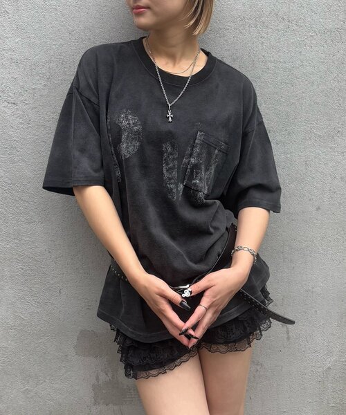 Sourcream（サワークリーム）の「2サイズ【Sourcream】PWステンシルプリントポケットTEE（Tシャツ/カットソー・レディース・グレー/ブラック/ホワイト・MEDIUM/LARGE）」の21枚目の写真