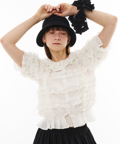 PERNA（ペルナ）の「ホイップフリルブラウス（シャツ/ブラウス・レディース・ブラック/ホワイト・FREE）」の6枚目の写真