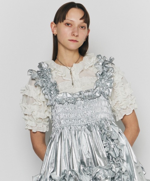 PERNA（ペルナ）の「ホイップフリルブラウス（シャツ/ブラウス・レディース・ブラック/ホワイト・FREE）」の9枚目の写真