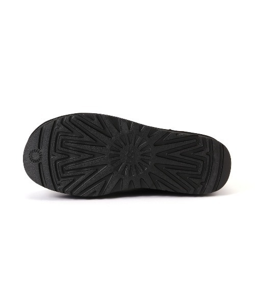 UGG(アグ)の「UGG(アグ)Classic Ultra Mini Platform /1135092(ブーツ・レディース・ベージュ/ブラック・6/7/8)」の4枚目の写真
