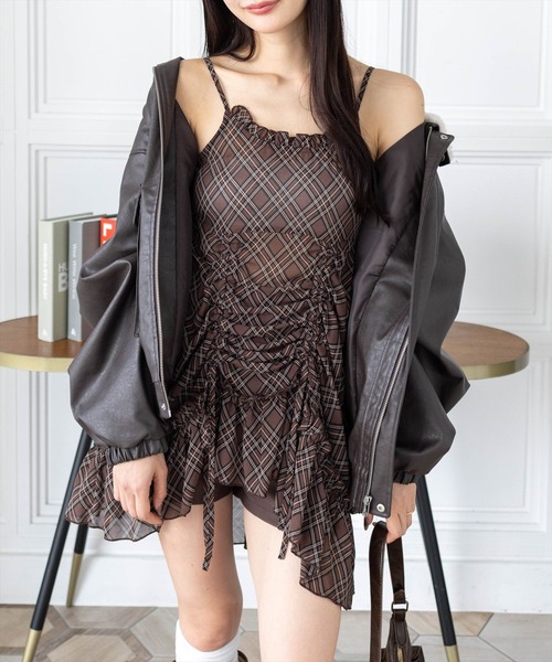 clear（クリア）の「チェック柄シャーリングシアーチュニック[着回し力抜群 ガーリー キャミ]（チュニック・レディース・チャコールグレー/ベージュ/ブラウン・F）」の3枚目の写真