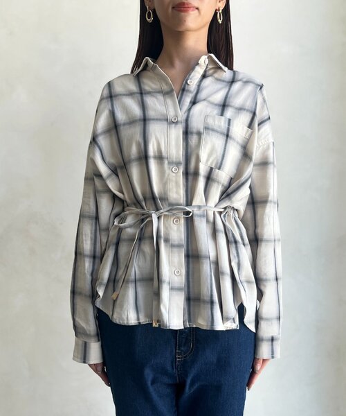 Chez toi（シェトワ）の「ウエスト絞りチェックシャツ（シャツ/ブラウス・レディース・ホワイト/ネイビー/イエロー・FREE）」の11枚目の写真