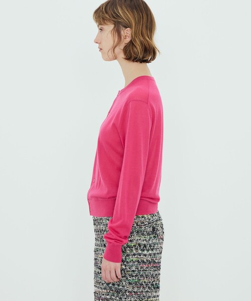 TOMORROWLAND .B（トゥモローランドビー）の「ハイゲージカシミヤ クルーネックカーディガン（ニット/セーター・レディース・ピンク/ホワイト/チャコールグレー/ブラック・FREE）」の7枚目の写真