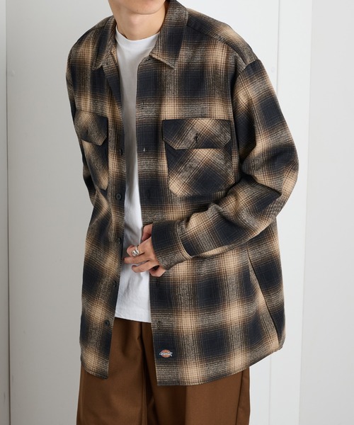 Dickies(ディッキーズ)の「【Dickies】ピーチツイルワークシャツ 5422-9100(シャツ/ブラウス・メンズ・ブラック/チャコールグレー/ブラウン・LL/M/L)」の4枚目の写真
