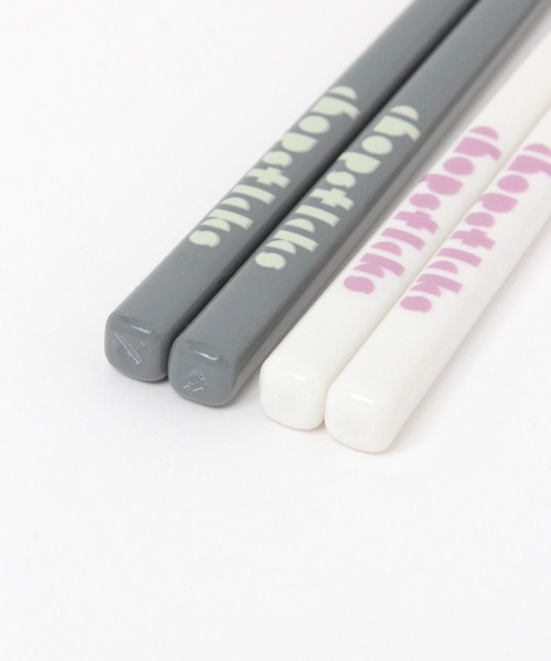 LAKOLE（ラコレ）の「【らこれキッズ】ブロックロゴ箸セット / 599200（カトラリー・キッズ・チャコール/アイボリー・FREE）」の9枚目の写真