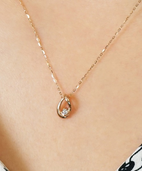 TAKE-UP（テイクアップ）の「【WEB限定商品】K10 しずく ダイヤモンドネックレス（PG）（ネックレス・レディース・ピンクゴールド・FREE）」の2枚目の写真