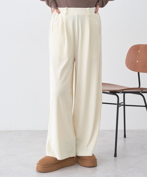 earth music&ecology（アースミュージックアンドエコロジー）の「コーデュロイタックパンツ（その他パンツ・レディース・アイボリー/ボルドー/ブラック・S/M）」の2枚目の写真