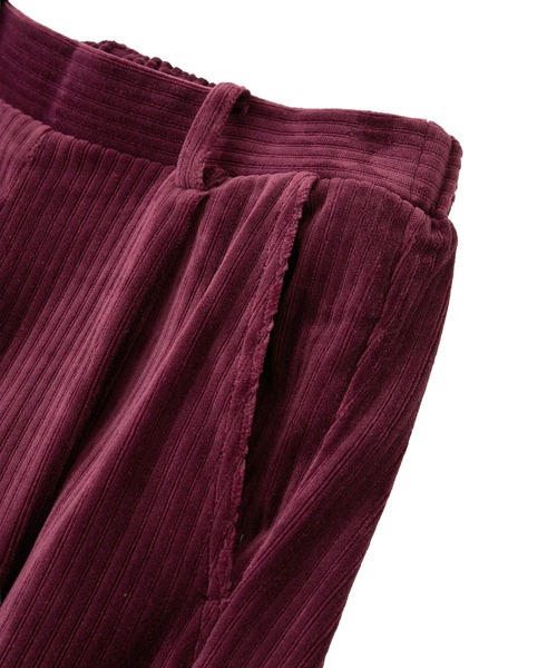 earth music&ecology（アースミュージックアンドエコロジー）の「コーデュロイタックパンツ（その他パンツ・レディース・アイボリー/ボルドー/ブラック・S/M）」の10枚目の写真