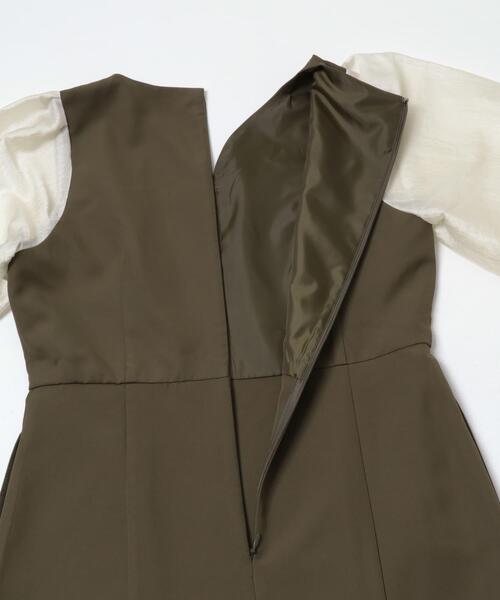 URBAN RESEARCH ROSSO WOMEN（アーバンリサーチ　ロッソ）の「ドッキングスリーブVネックワンピース（ワンピース・レディース・ブラック/カーキ・FREE）」の7枚目の写真