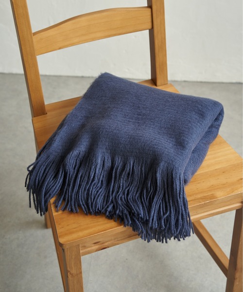 VENCEEXCHANGE（ヴァンスエクスチェンジ）の「起毛マフラー（マフラー・レディース・ベージュ/オフホワイト/ネイビー/イエロー・FREE）」の3枚目の写真