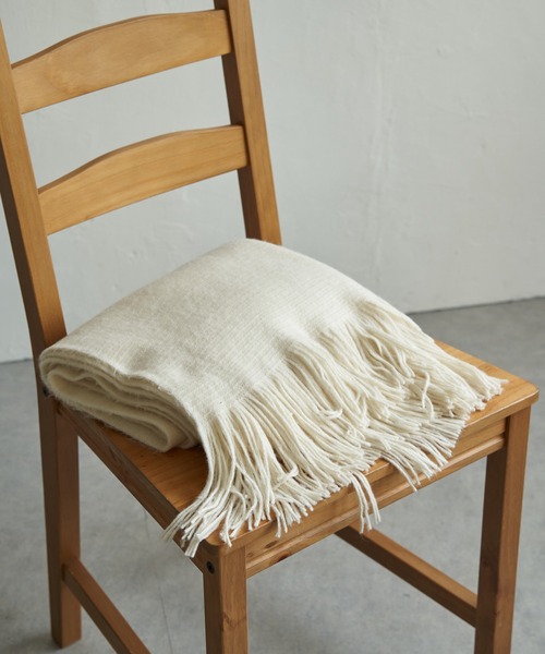 VENCEEXCHANGE（ヴァンスエクスチェンジ）の「起毛マフラー（マフラー・レディース・ベージュ/オフホワイト/ネイビー/イエロー・FREE）」の2枚目の写真