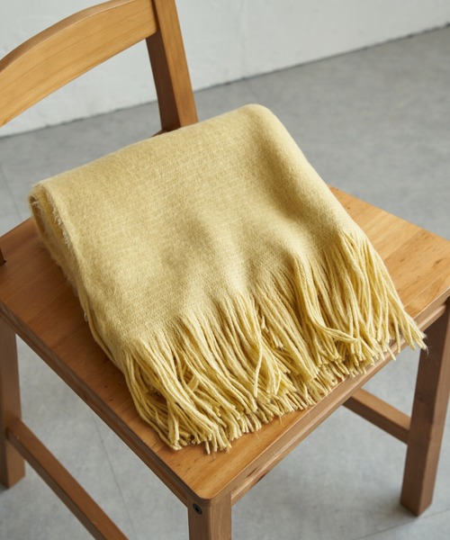 VENCEEXCHANGE（ヴァンスエクスチェンジ）の「起毛マフラー（マフラー・レディース・ベージュ/オフホワイト/ネイビー/イエロー・FREE）」の4枚目の写真