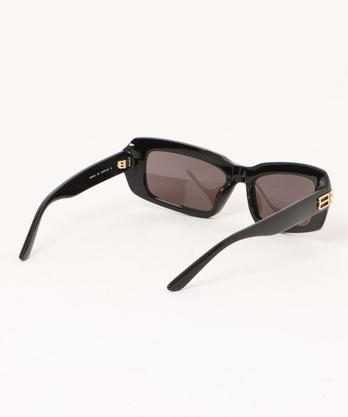 BALENCIAGA（バレンシアガ）の「【BALENCIAGA/バレンシアガ】スクエア サングラス BB0432S 001（サングラス・レディース・ブラック・FREE）」の4枚目の写真