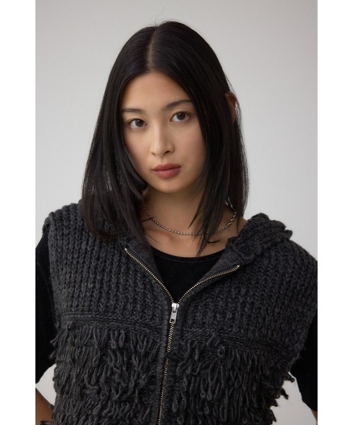 AZUL by moussy（アズールバイマウジー）の「ZIPフーディループニットベスト（ベスト・レディース・アイボリー/グレー/ブラウン・FREE）」の15枚目の写真
