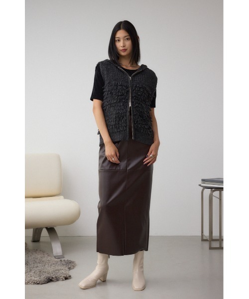 AZUL by moussy（アズールバイマウジー）の「ZIPフーディループニットベスト（ベスト・レディース・アイボリー/グレー/ブラウン・FREE）」の17枚目の写真