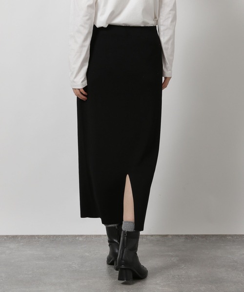 LAKOLE（ラコレ）の「＜選べる着丈＞12ゲージ総針ニットナロースカート / 607508（スカート・レディース・レッド/モカ/ブラック・LARGE/MEDIUM）」の14枚目の写真