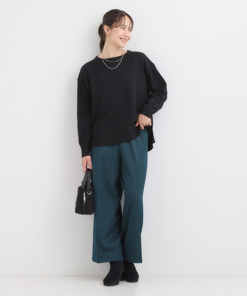 SHOO・LA・RUE（シューラルー）の「【洗濯機可/毛玉レス】アウトスタイルもきれいに決まる サイドスリットニット【CIRCRIC】（ニット/セーター・レディース・ダークブラウン/グリーン系/レッド系/ブラック/ホワイト系5/グレー・04/03/02/01）」の13枚目の写真