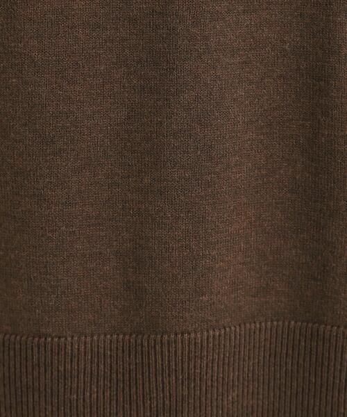 SHOO・LA・RUE（シューラルー）の「【洗濯機可/毛玉レス】アウトスタイルもきれいに決まる サイドスリットニット【CIRCRIC】（ニット/セーター・レディース・ダークブラウン/グリーン系/レッド系/ブラック/ホワイト系5/グレー・04/03/02/01）」の22枚目の写真