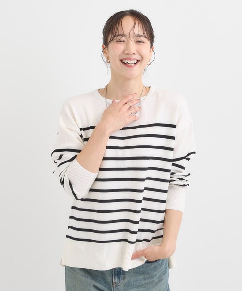 SHOO・LA・RUE(シューラルー)の「【洗濯機可/毛玉レス】アウトスタイルもきれいに決まる サイドスリットニット【CIRCRIC】(ニット/セーター・レディース・ダークブラウン/グリーン系/レッド系/ブラック/ホワイト系5/グレー・04/03/02/01)」の18枚目の写真