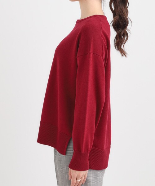 SHOO・LA・RUE(シューラルー)の「【洗濯機可/毛玉レス】アウトスタイルもきれいに決まる サイドスリットニット【CIRCRIC】(ニット/セーター・レディース・ダークブラウン/グリーン系/レッド系/ブラック/ホワイト系5/グレー・04/03/02/01)」の11枚目の写真