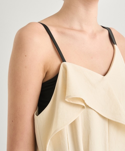 CITY TOKYO（シティトウキョウ）の「Leather Belted Camisole Dress/レザーベルテッドキャミソールドレス/ワンピース（ワンピース・レディース・ブラック/キナリ・1/2）」の14枚目の写真