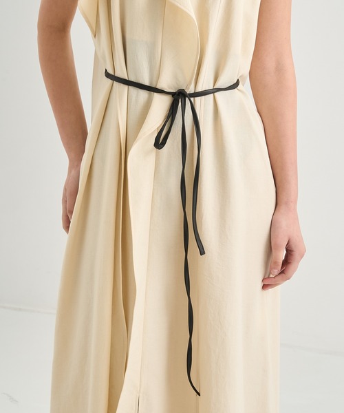 CITY TOKYO（シティトウキョウ）の「Leather Belted Camisole Dress/レザーベルテッドキャミソールドレス/ワンピース（ワンピース・レディース・ブラック/キナリ・1/2）」の8枚目の写真