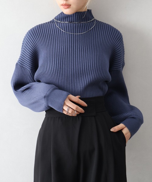 SpRay(スプレイ)の「ボリューム袖ボトルネックニット(ニット/セーター・レディース・ブラウン/ボルドー/グレー/ブラック/アイボリー/ダークブルー/グリーン・FREE)」の6枚目の写真