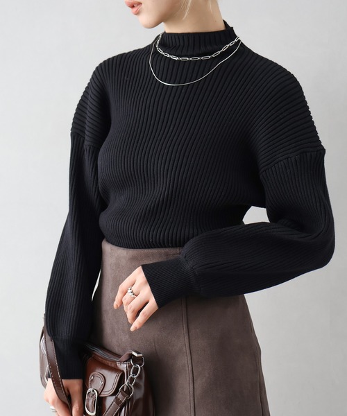 SpRay(スプレイ)の「ボリューム袖ボトルネックニット(ニット/セーター・レディース・ブラウン/ボルドー/グレー/ブラック/アイボリー/ダークブルー/グリーン・FREE)」の1枚目の写真