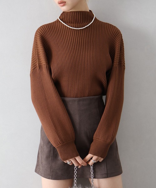 SpRay(スプレイ)の「ボリューム袖ボトルネックニット(ニット/セーター・レディース・ブラウン/ボルドー/グレー/ブラック/アイボリー/ダークブルー/グリーン・FREE)」の11枚目の写真