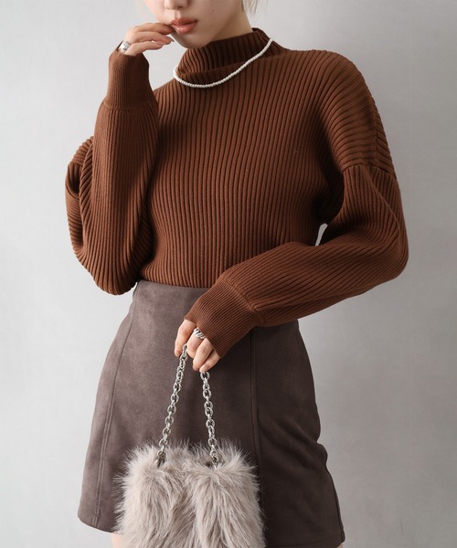 SpRay(スプレイ)の「ボリューム袖ボトルネックニット(ニット/セーター・レディース・ブラウン/ボルドー/グレー/ブラック/アイボリー/ダークブルー/グリーン・FREE)」の14枚目の写真