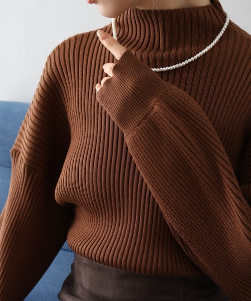 SpRay(スプレイ)の「ボリューム袖ボトルネックニット(ニット/セーター・レディース・ブラウン/ボルドー/グレー/ブラック/アイボリー/ダークブルー/グリーン・FREE)」の16枚目の写真