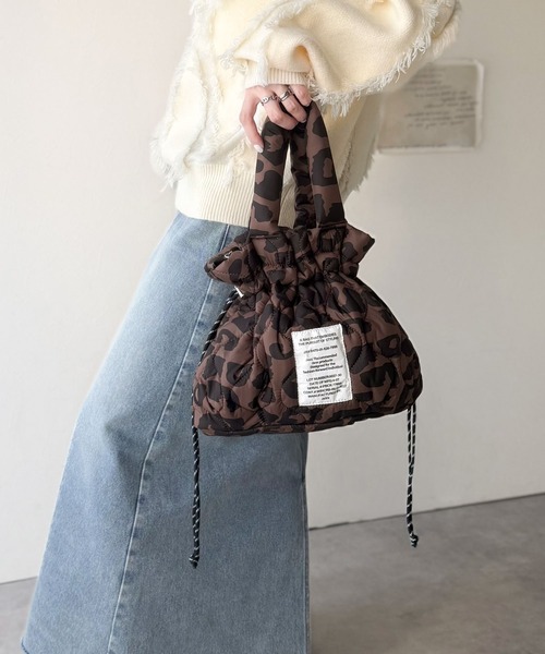 Java(ジャバ)の「《JaVaジャバコラボ》2wayシルエットでシーンを選ばず活躍♪キルティングパフィドロストバッグ(ショルダーバッグ・レディース・ブラウン/ブラック/アイボリー・ONE SIZE)」の10枚目の写真