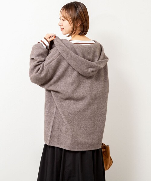 Rie Miller(リエミラー)の「ハーフ丈フーディー リバー風ニットコート(その他アウター・レディース・サックスブルー/ベージュ/グレー・38)」の19枚目の写真