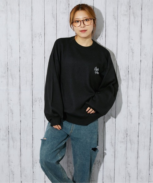 GORGE(ゴージ)の「《バックロゴ×グラフィック》レディースジャガード ニット ルーズシルエット 秋冬(ニット/セーター・レディース・ブラック/オフホワイト/グレー/レッド・F)」の8枚目の写真