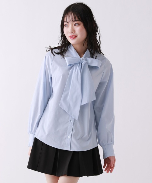 repipi armario（レピピ アルマリオ）の「BIGリボンブラウス（シャツ/ブラウス・キッズ・サックスブルー/オフホワイト/ピンク・LARGE/MEDIUM/SMALL）」の2枚目の写真