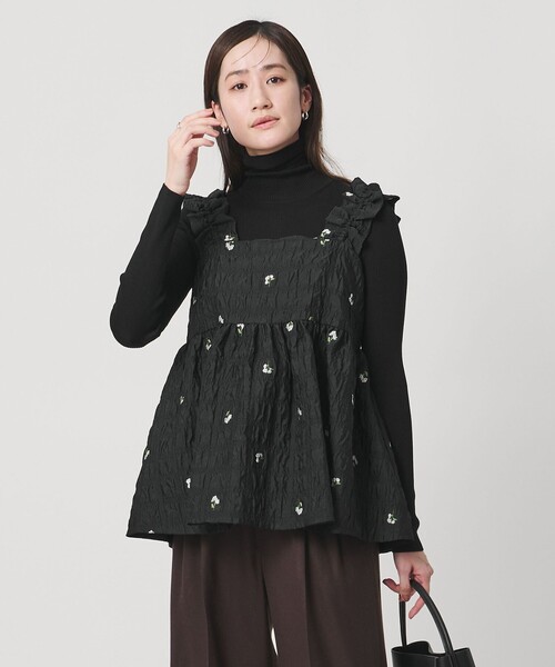 UNITED ARROWS(ユナイテッドアローズ)の「スクエア フラワー ジャガード キャミソール(キャミソール・レディース・その他1・FREE)」の3枚目の写真