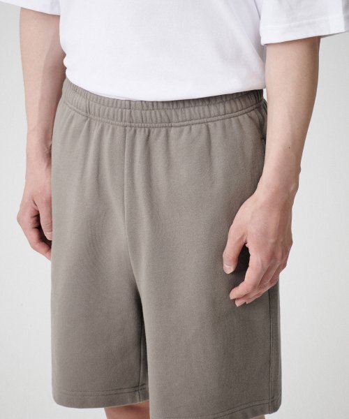MUSINSA STANDARD（ムシンサスタンダード）の「スウェットショーツ [ダスティベージュ]（その他パンツ・メンズ・その他・SMALL/MEDIUM）」の4枚目の写真