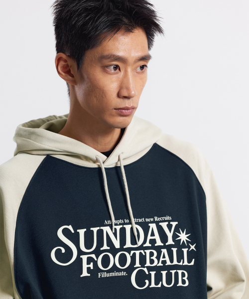 F.ILLUMINATE（フィルミネイト）の「サンデーフットボールクラブ フードパーカー-ベージュ（パーカー・レディース・その他・SMALL/MEDIUM/LARGE）」の3枚目の写真