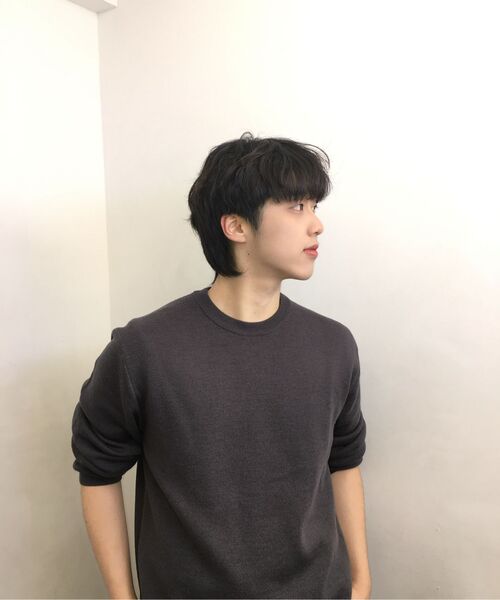 MUSINSA STANDARD（ムシンサスタンダード）の「ミニマルクルーネックニット[ミディアムグレー]（ニット/セーター・メンズ・その他・SMALL/MEDIUM/LARGE/X-LARGE/XX-LARGE）」の6枚目の写真
