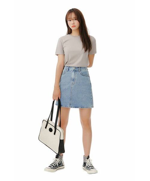 MUSINSA STANDARD WOMAN(ムシンサスタンダードウーマン)の「レディースデニムミニスカート【ライトインディゴ】(スカート・レディース・その他・X-SMALL/SMALL/MEDIUM/LARGE)」の15枚目の写真