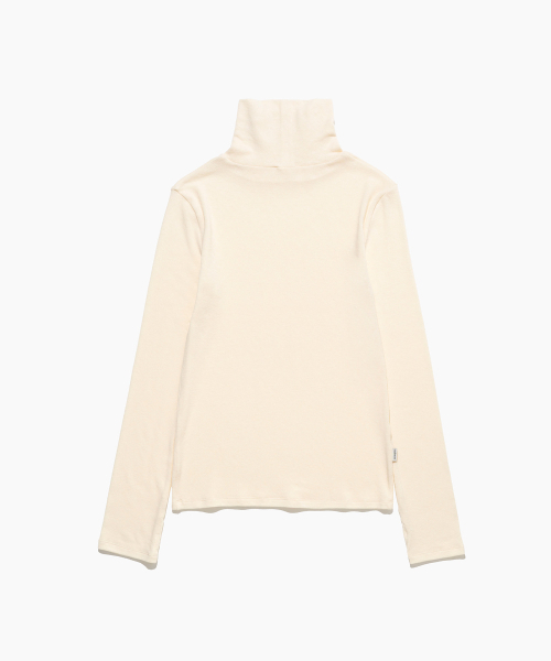 TTUDEMENT(トュードメント)の「ROLL-NECK LONG SLEEVE TOP CREAM(Tシャツ/カットソー・レディース・その他・FREE)」の5枚目の写真