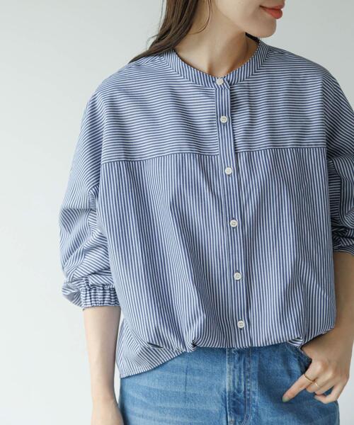 URBAN RESEARCH Sonny Label(アーバンリサーチサニーレーベル)の「『WEB限定』フロントタックバンドカラーシャツ(シャツ/ブラウス・レディース・ブルー/ライトベージュ/ホワイト系その他/ホワイト/ドット・FREE)」の5枚目の写真