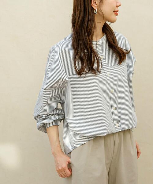URBAN RESEARCH Sonny Label(アーバンリサーチサニーレーベル)の「『WEB限定』フロントタックバンドカラーシャツ(シャツ/ブラウス・レディース・ブルー/ライトベージュ/ホワイト系その他/ホワイト/ドット・FREE)」の8枚目の写真