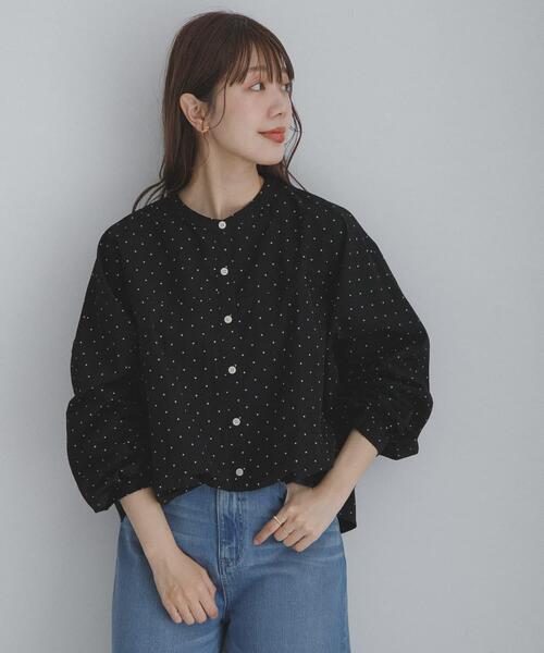 URBAN RESEARCH Sonny Label(アーバンリサーチサニーレーベル)の「『WEB限定』フロントタックバンドカラーシャツ(シャツ/ブラウス・レディース・ブルー/ライトベージュ/ホワイト系その他/ホワイト/ドット・FREE)」の19枚目の写真