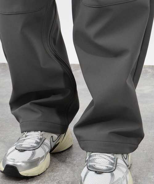 BAYFLOW（ベイフロー）の「[セットアップ可]アクティブウォームパンツ[防風・ストレッチ]（その他パンツ・メンズ・グレー/ブラック・MEDIUM/LARGE）」の15枚目の写真